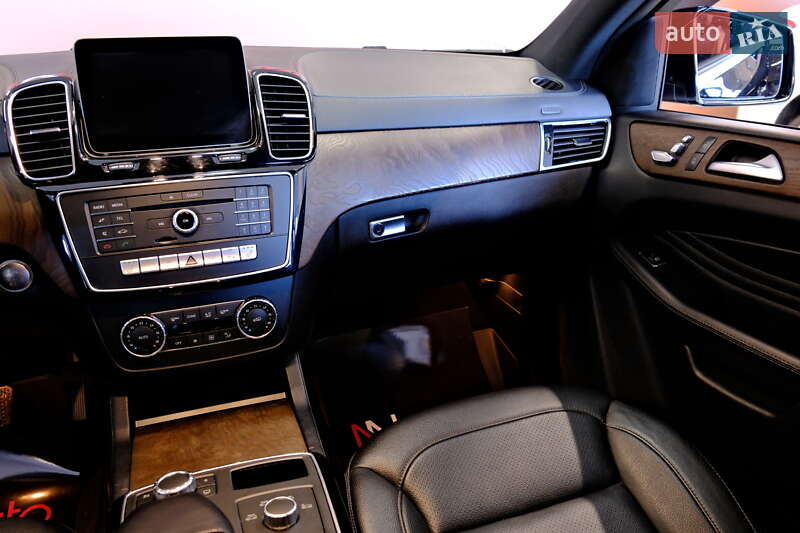 Позашляховик / Кросовер Mercedes-Benz GLE-Class Coupe 2016 в Одесі