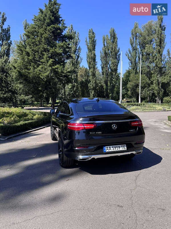 Внедорожник / Кроссовер Mercedes-Benz GLE-Class Coupe 2015 в Киеве
