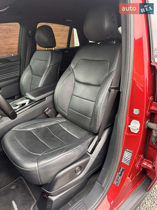 Внедорожник / Кроссовер Mercedes-Benz GLE-Class Coupe 2015 в Ужгороде фото 39 Внедорожник / Кроссовер Mercedes-Benz GLE-Class Coupe 2015 в Ужгороде