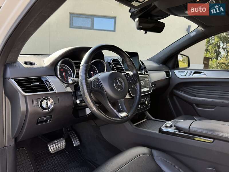 Внедорожник / Кроссовер Mercedes-Benz GLE-Class Coupe 2016 в Черновцах фото 23 Внедорожник / Кроссовер Mercedes-Benz GLE-Class Coupe 2016 в Черновцах