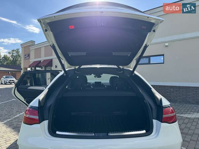 Внедорожник / Кроссовер Mercedes-Benz GLE-Class Coupe 2016 в Черновцах фото 41 Внедорожник / Кроссовер Mercedes-Benz GLE-Class Coupe 2016 в Черновцах