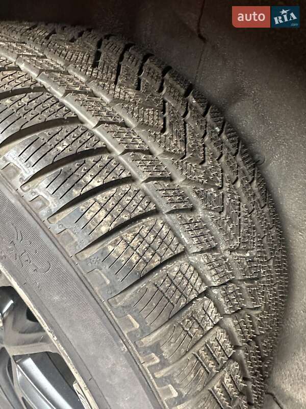 Позашляховик / Кросовер Mercedes-Benz GLE-Class Coupe 2020 в Черкасах фото 42 Позашляховик / Кросовер Mercedes-Benz GLE-Class Coupe 2020 в Черкасах