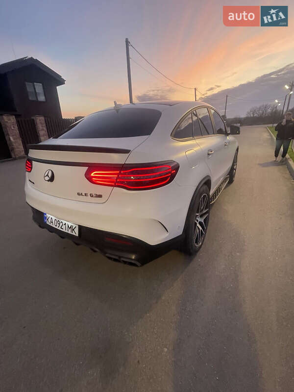 Позашляховик / Кросовер Mercedes-Benz GLE-Class Coupe 2019 в Хотові фото 3 Позашляховик / Кросовер Mercedes-Benz GLE-Class Coupe 2019 в Хотові