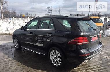 Внедорожник / Кроссовер Mercedes-Benz GLE-Class 2017 в 