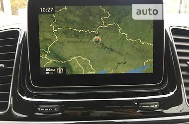 Позашляховик / Кросовер Mercedes-Benz GLE-Class 2016 в 