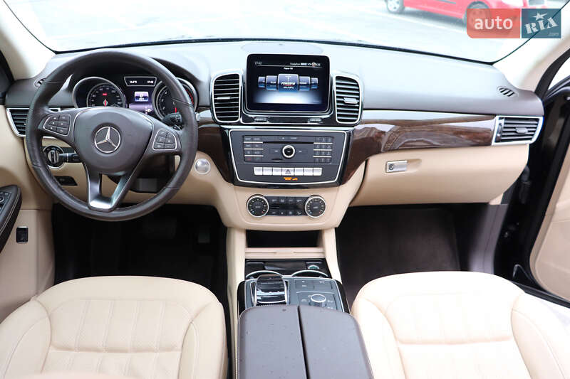 Внедорожник / Кроссовер Mercedes-Benz GLE-Class 2016 в Киеве