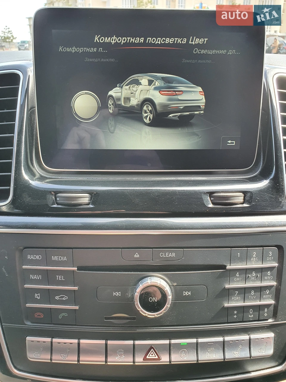 2017 Mercedes-Benz GLE - мініатюра 24