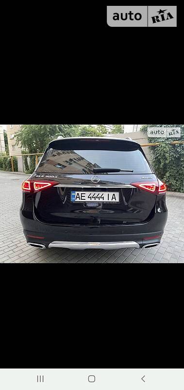 Внедорожник / Кроссовер Mercedes-Benz GLE-Class 2019 в Иршаве