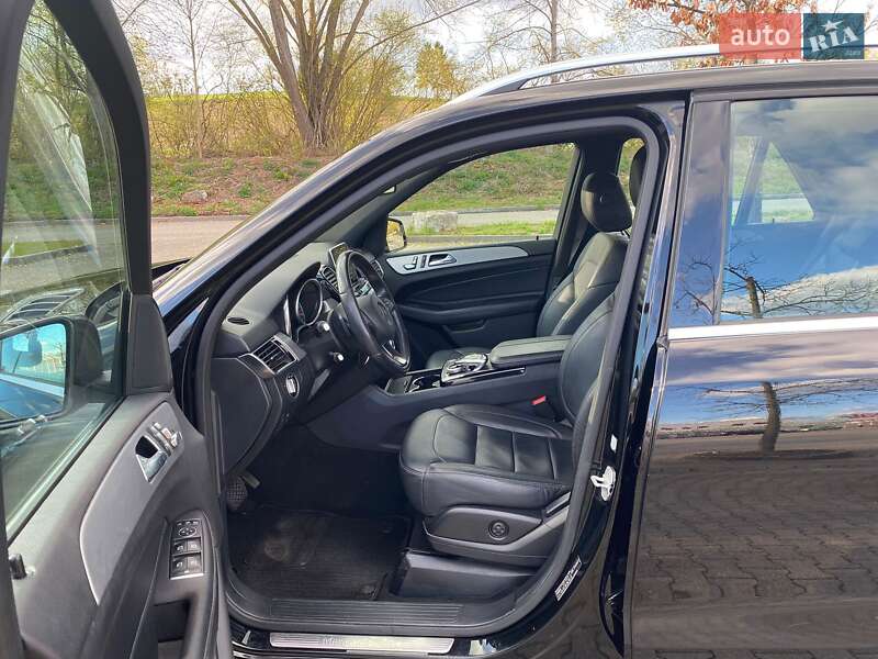 Внедорожник / Кроссовер Mercedes-Benz GLE-Class 2015 в Ужгороде фото 11 Внедорожник / Кроссовер Mercedes-Benz GLE-Class 2015 в Ужгороде