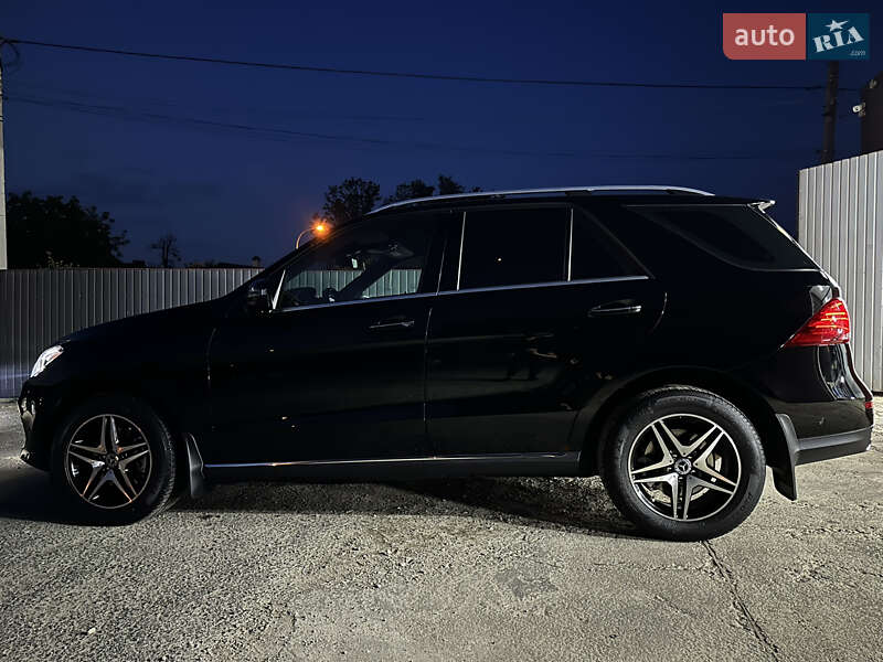 Внедорожник / Кроссовер Mercedes-Benz GLE-Class 2016 в Калуше