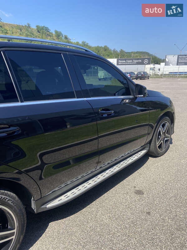 Позашляховик / Кросовер Mercedes-Benz GLE-Class 2015 в Києві
