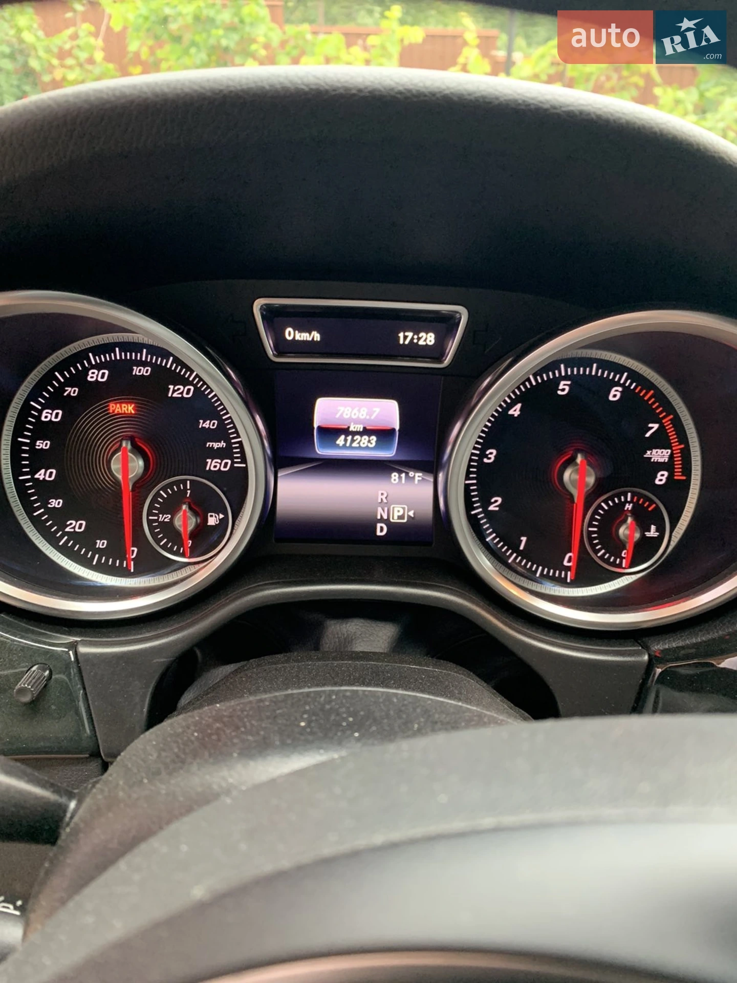 2017 Mercedes-Benz GLE - мініатюра 24