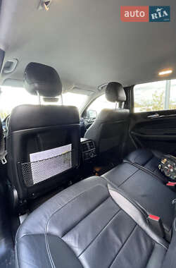 Внедорожник / Кроссовер Mercedes-Benz GLE-Class 2016 в 