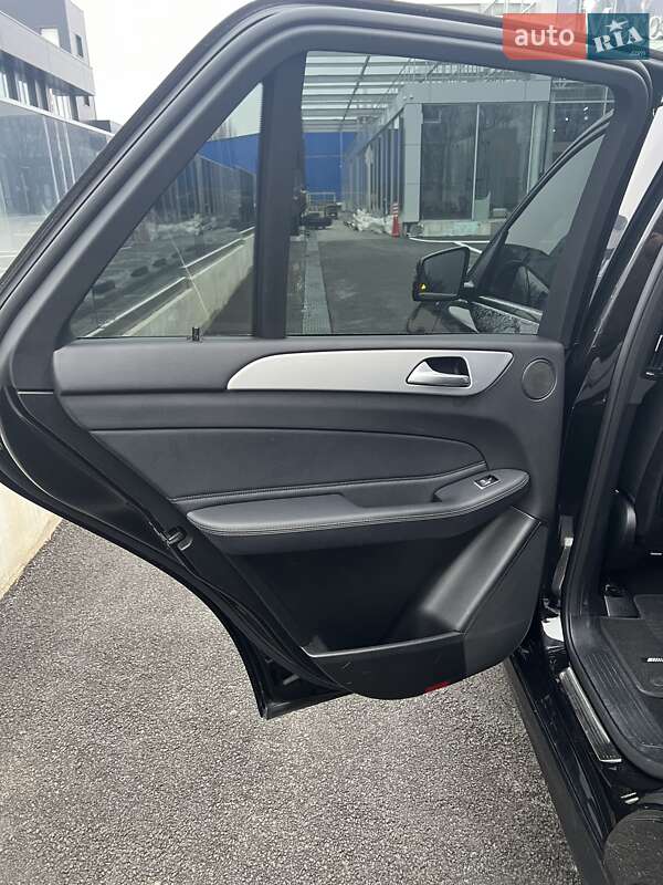 Внедорожник / Кроссовер Mercedes-Benz GLE-Class 2016 в Днепре