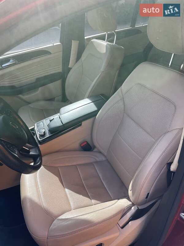 Внедорожник / Кроссовер Mercedes-Benz GLE-Class 2016 в Киеве