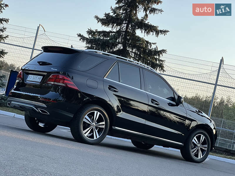 Внедорожник / Кроссовер Mercedes-Benz GLE-Class 2016 в Киеве