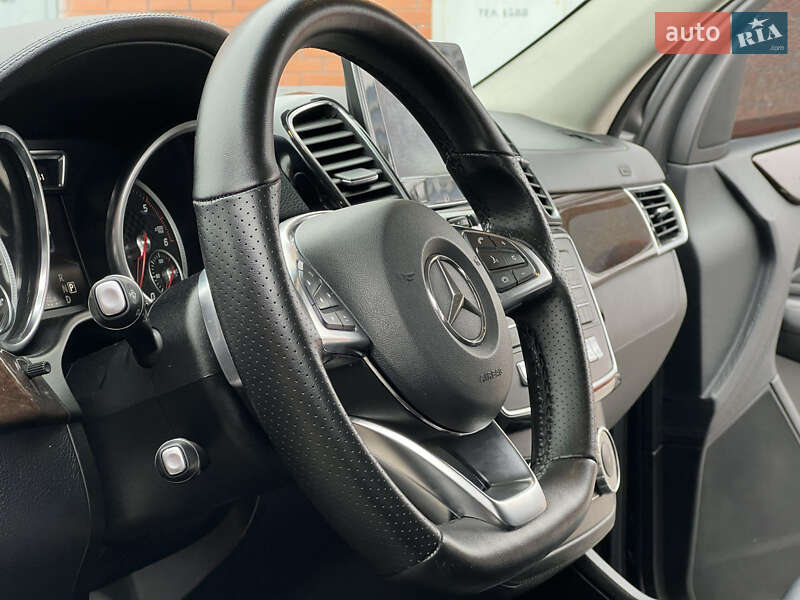 Внедорожник / Кроссовер Mercedes-Benz GLE-Class 2016 в Киеве