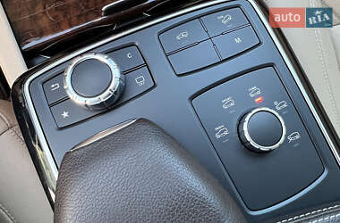 Позашляховик / Кросовер Mercedes-Benz GLE-Class 2015 в 