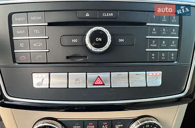 Позашляховик / Кросовер Mercedes-Benz GLE-Class 2015 в 