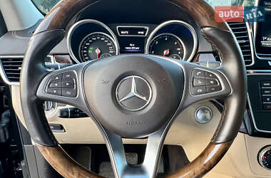 Позашляховик / Кросовер Mercedes-Benz GLE-Class 2015 в 