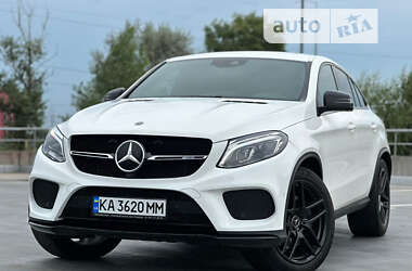 Позашляховик / Кросовер Mercedes-Benz GLE-Class 2019 в 