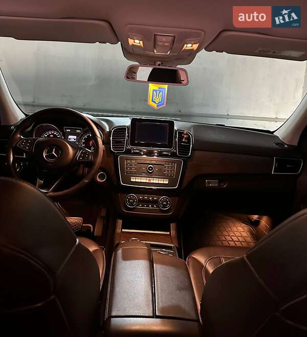 Внедорожник / Кроссовер Mercedes-Benz GLE-Class 2016 в Покровске