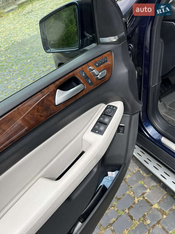 Внедорожник / Кроссовер Mercedes-Benz GLE-Class 2016 в Киеве