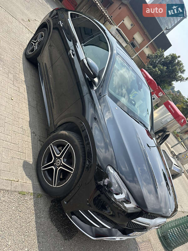 Mercedes-Benz GLE-Class 2021