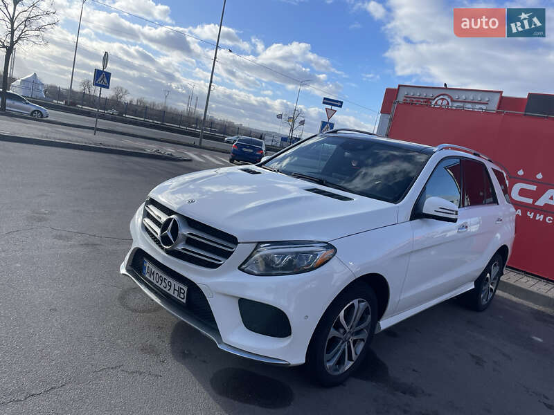 Позашляховик / Кросовер Mercedes-Benz GLE-Class 2015 в Києві