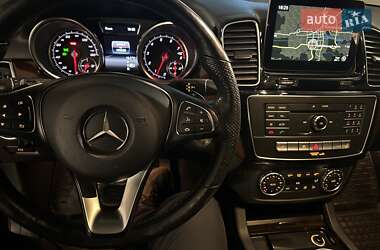 Внедорожник / Кроссовер Mercedes-Benz GLE-Class 2016 в 