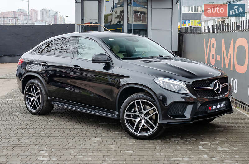 Внедорожник / Кроссовер Mercedes-Benz GLE-Class 2015 в Киеве