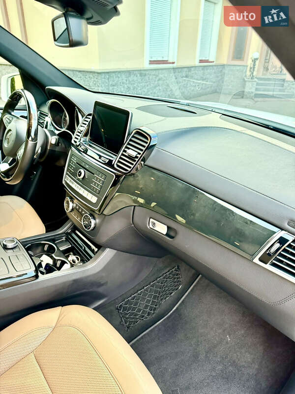 Внедорожник / Кроссовер Mercedes-Benz GLE-Class 2015 в Полтаве