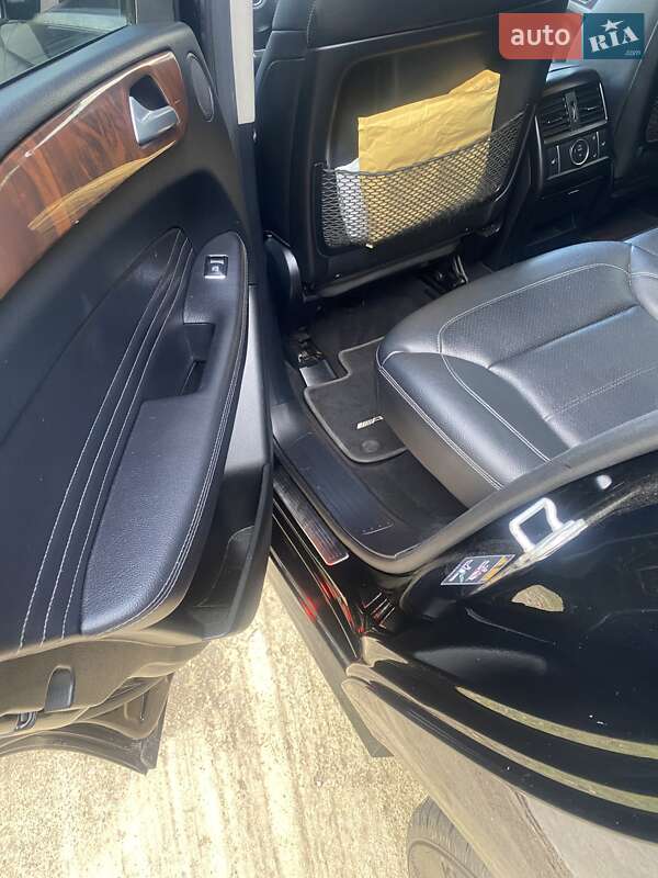 Внедорожник / Кроссовер Mercedes-Benz GLE-Class 2016 в Ужгороде