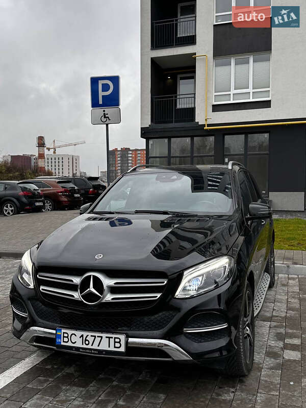 Внедорожник / Кроссовер Mercedes-Benz GLE-Class 2017 в Львове фото 37 Внедорожник / Кроссовер Mercedes-Benz GLE-Class 2017 в Львове