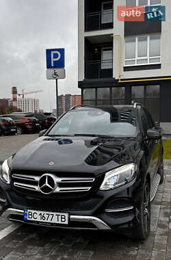 Внедорожник / Кроссовер Mercedes-Benz GLE-Class 2017 в 