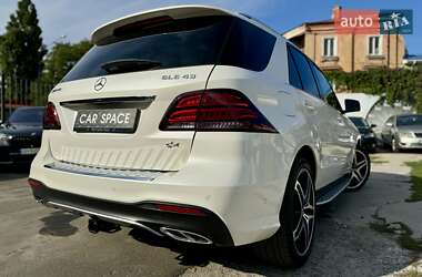 Внедорожник / Кроссовер Mercedes-Benz GLE-Class 2018 в 