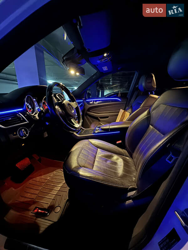 Внедорожник / Кроссовер Mercedes-Benz GLE-Class 2016 в Киеве
