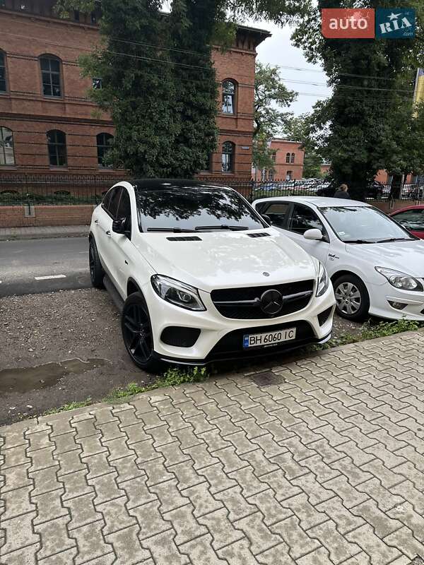 Mercedes-Benz GLE-Class 2015
