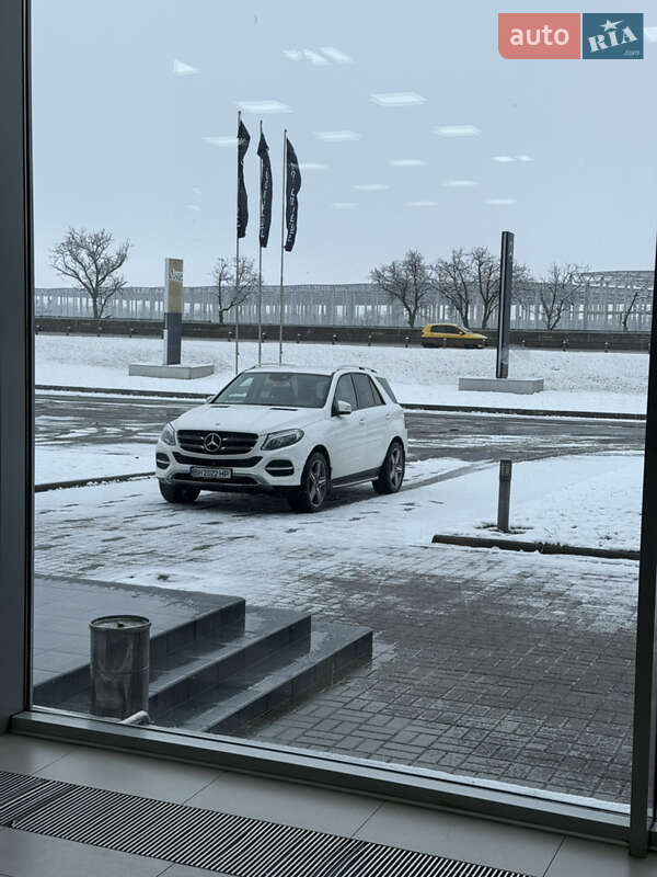 Внедорожник / Кроссовер Mercedes-Benz GLE-Class 2015 в Одессе