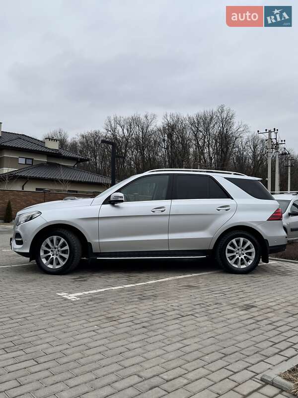 Позашляховик / Кросовер Mercedes-Benz GLE-Class 2016 в Вінниці фото 3 Позашляховик / Кросовер Mercedes-Benz GLE-Class 2016 в Вінниці