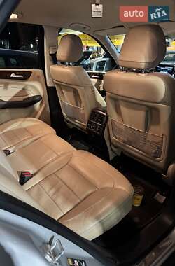 Внедорожник / Кроссовер Mercedes-Benz GLE-Class 2016 в 