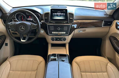 Позашляховик / Кросовер Mercedes-Benz GLE-Class 2015 в 