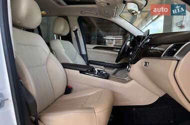 Позашляховик / Кросовер Mercedes-Benz GLE-Class 2015 в 