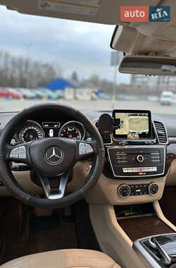 Внедорожник / Кроссовер Mercedes-Benz GLE-Class 2017 в 