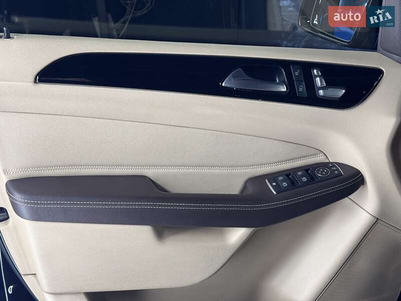 Внедорожник / Кроссовер Mercedes-Benz GLE-Class 2016 в Киеве