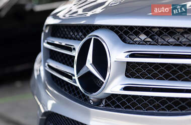 Позашляховик / Кросовер Mercedes-Benz GLE-Class 2016 в 