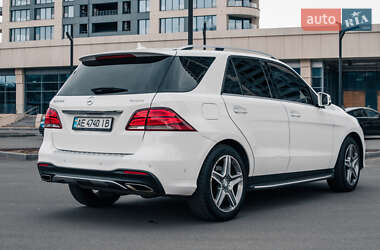 Внедорожник / Кроссовер Mercedes-Benz GLE-Class 2016 в 