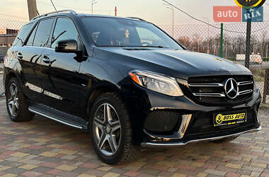 Позашляховик / Кросовер Mercedes-Benz GLE-Class 2016 в 