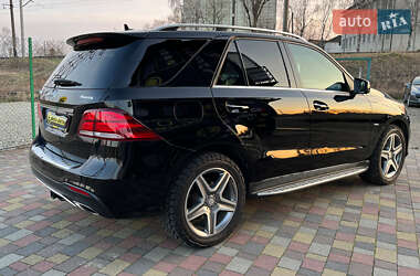 Позашляховик / Кросовер Mercedes-Benz GLE-Class 2016 в 