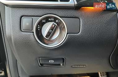 Позашляховик / Кросовер Mercedes-Benz GLE-Class 2016 в 